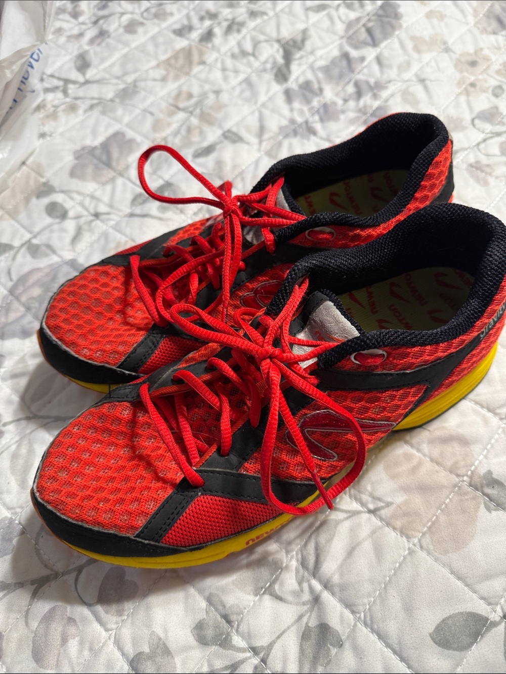 Men’s Newton Red Athletic Sneakers 9.5